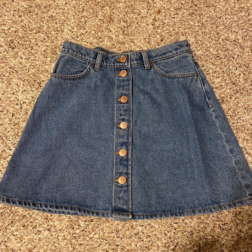 ❤️ Monki button fly denim jean skirt 💚